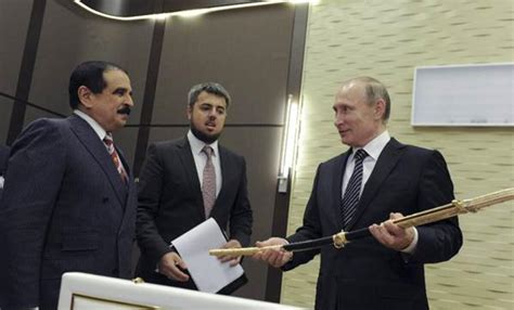 B­a­h­r­e­y­n­ ­K­r­a­l­ı­,­ ­P­u­t­i­n­­e­ ­k­ı­l­ı­ç­ ­h­e­d­i­y­e­ ­e­t­t­i­